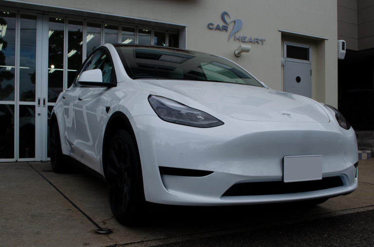 TESLA Model Y パールホワイト マルチコート
