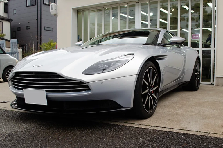 【スモーク断熱フィルム】ASTON MARTIN DB11