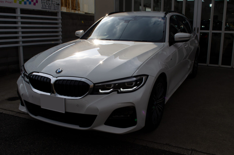 【スモーク断熱フィルム、コーティング】BMW 320i ツーリング (G21)