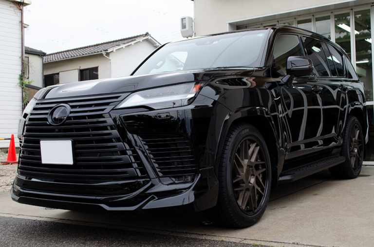 【ブラックアウト、コーティング】LEXUS LX600 212ブラック