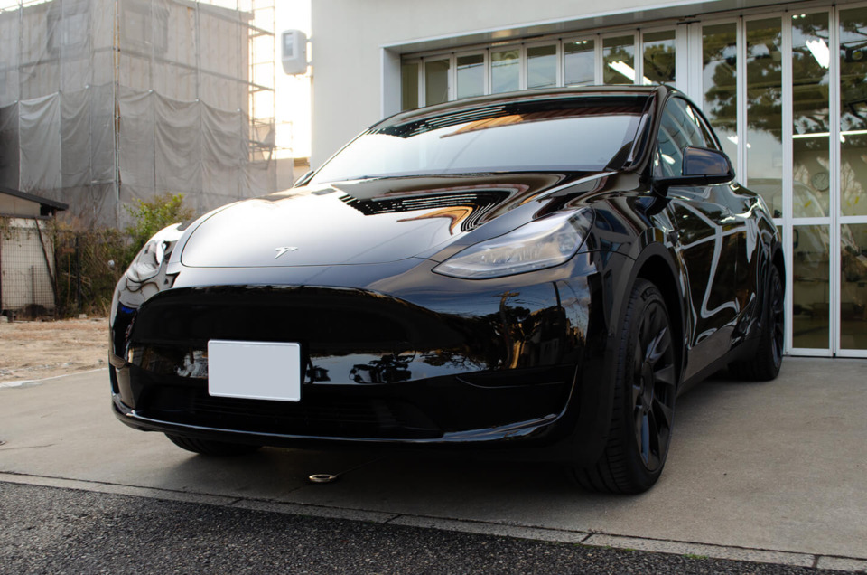 コーティングとフィルムを施工したTESLA Model Y ソリッドブラック