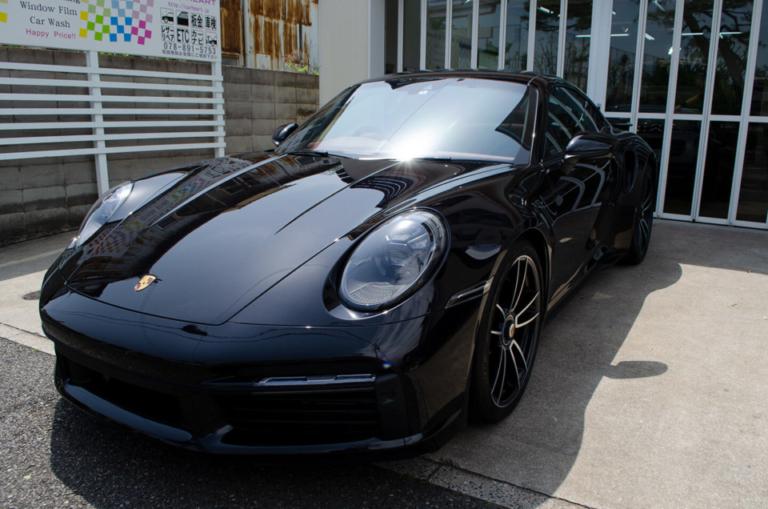【透明断熱フィルム、コーティング】PORSCHE 911 Turbo S (Type 992) ジェットブラックメタリック