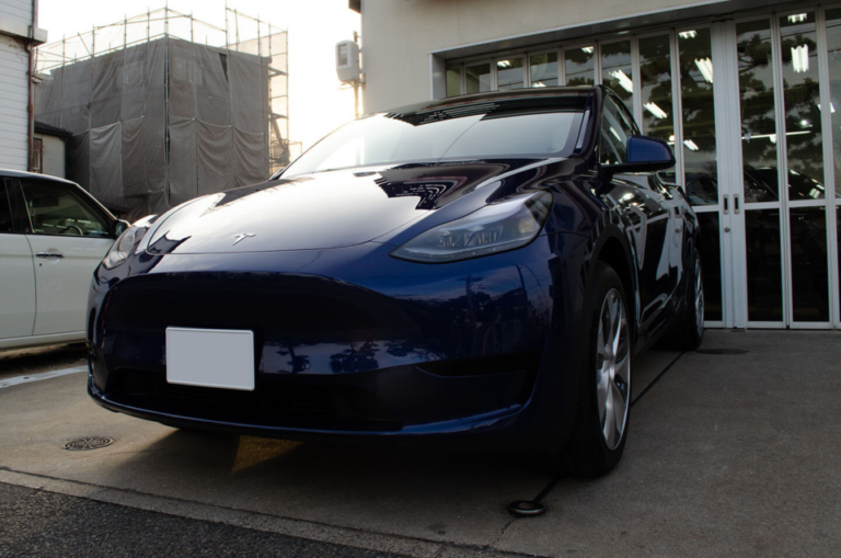 【スモーク断熱フィルム、コーティング】TESLA Model Y ディープブルー メタリック