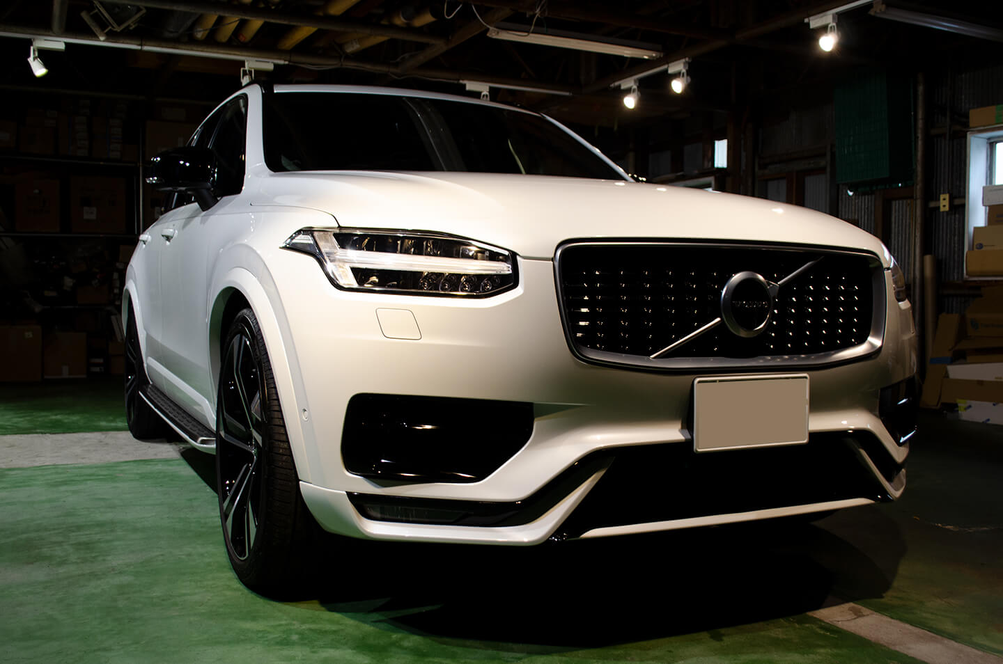 コーティングやフィルムを施工したボルボ XC90 クリスタルホワイトパール