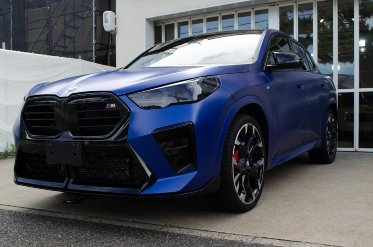 【鳥取県のオーナー様よりご用命】BMW X2 M35i (U10)フローズン・ポルティマオ・ブルー