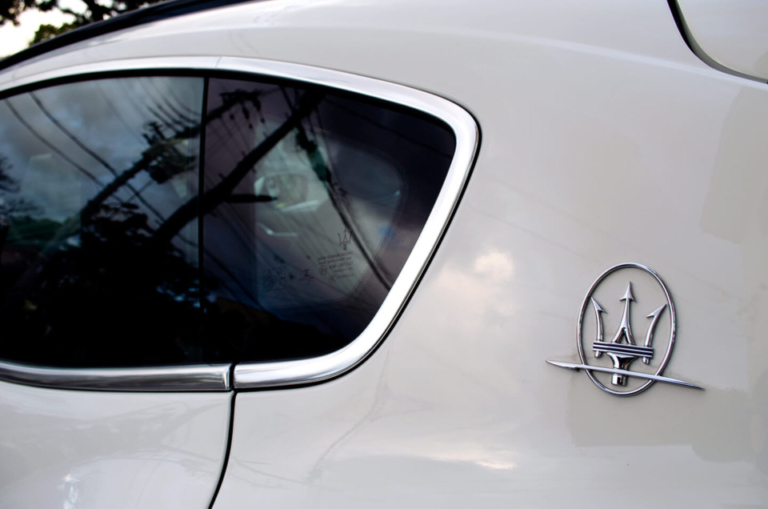 Maserati Levante メッキモール,ヘッドライト,Bピラー他
