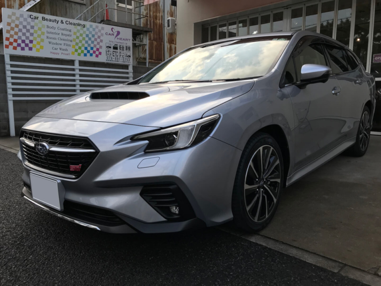 スバル レヴォーグ アイスシルバーメタリック