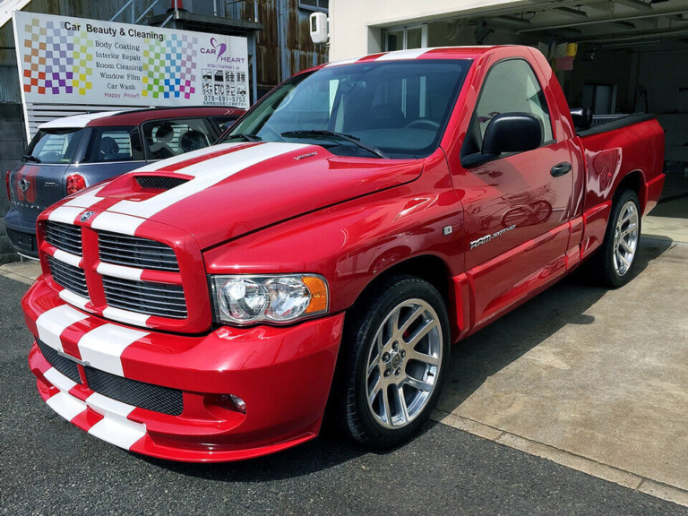 【ステッカーチューン】ダッジラム SRT-10