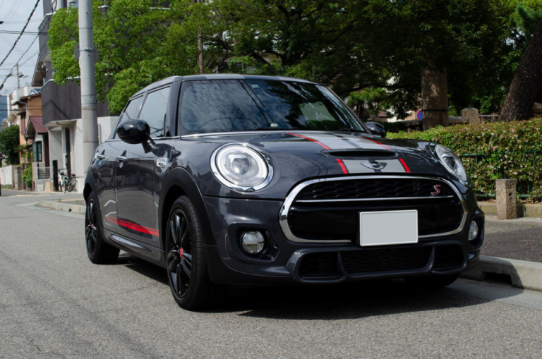 【コーティング&ストライプ貼替】MINI COOPER S (F55) サンダーグレーメタリック