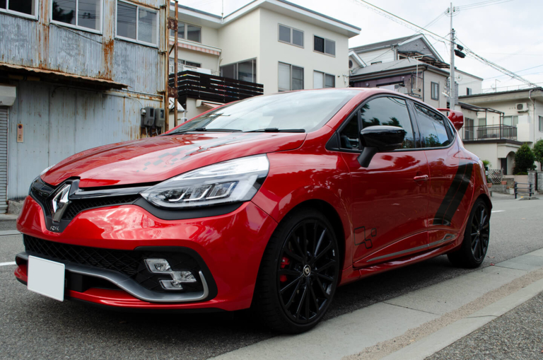ルノー  ルーテシア R.S トロフィー
