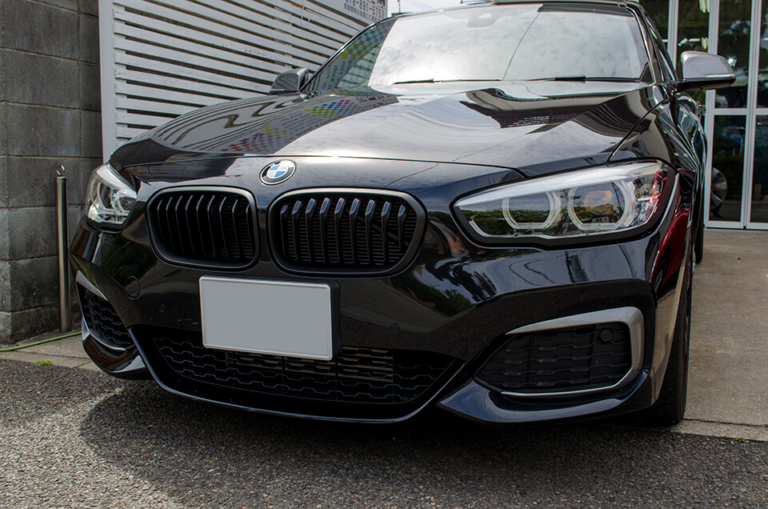 【ラッピング】BMW 1Series F20 ヘッドライト キドニーグリル