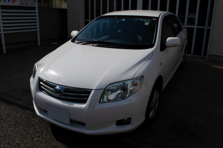 H21年式 TOYOTA AXIO スーパーホワイト2