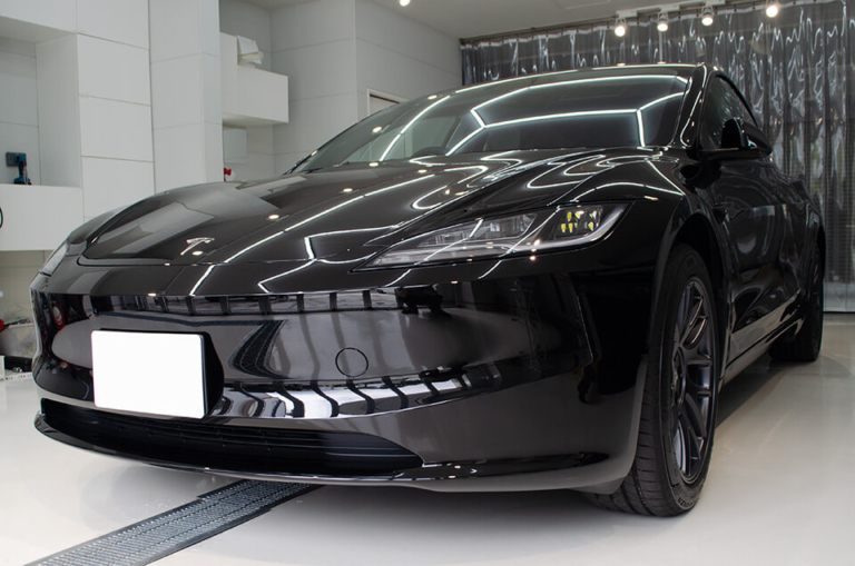 TESLA Model 3 ダイアモンドブラック