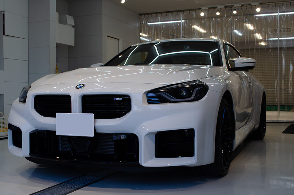 プロテクションフィルムやレザーコーティングを施工したBMW M2 G87