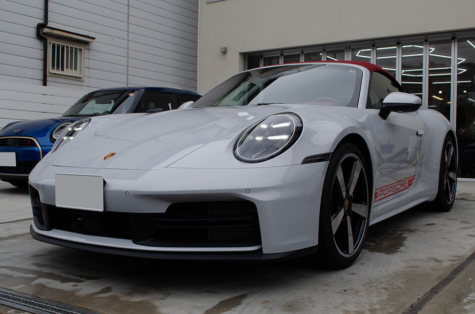 スモーク断熱フィルムやドライブレコーダー・レーザーレーダー取付を行ったPORSCHE 911 Carrera S Cabriolet Type 992.2