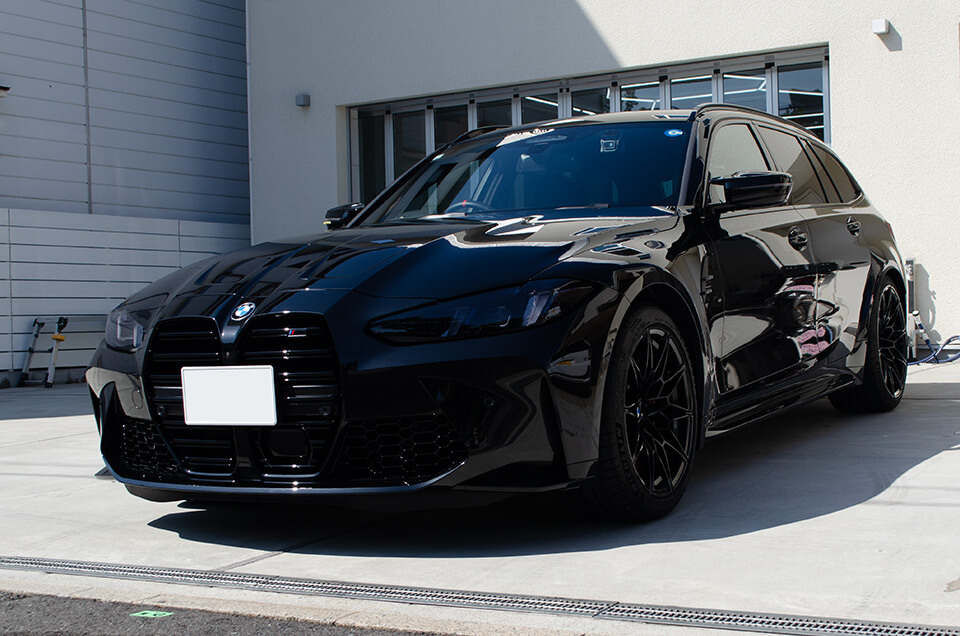 フロントバンパーにプロテクションフィルムを施工したBMW M3 Competition Touring