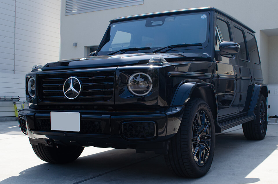 センターコンソールなどの内装にプロテクションフィルムを施工したMercedes-Benz G450d