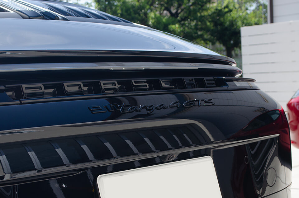 servFaces Coat Ultimaを施工したPORSCHE 911 Targa 4 GTSのリア
