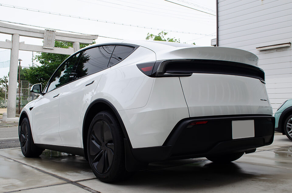 プロテクションフィルムを施工したTESLA Model Y