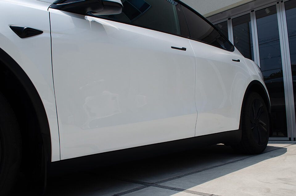 プロテクションフィルムを施工したTESLA Model Y